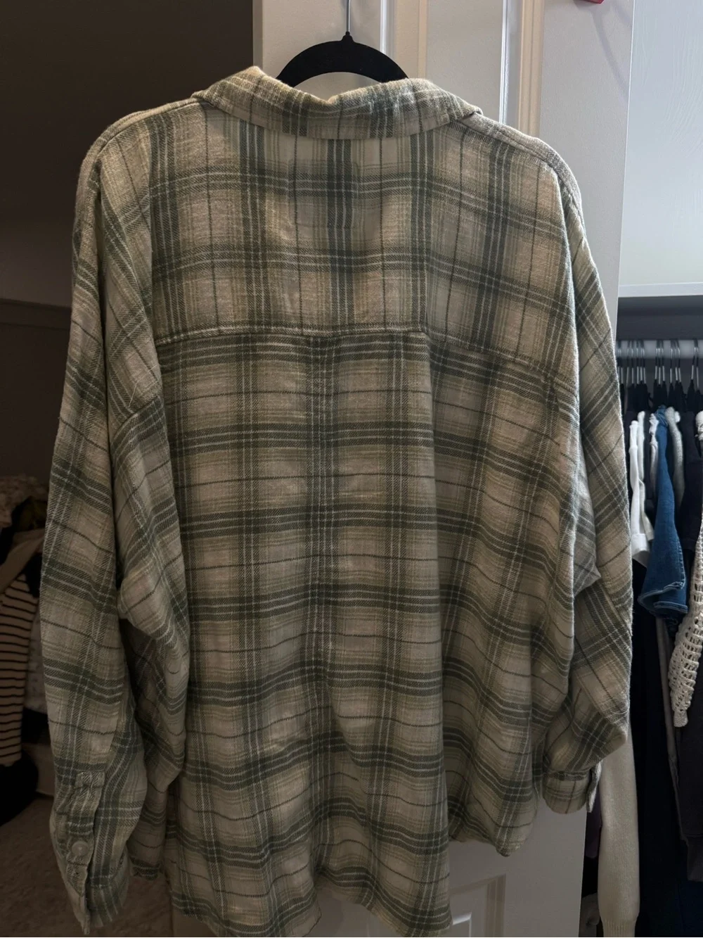 American Eagle Quarter Button Flannel - Picture 6 of 7
